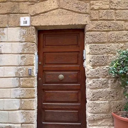 Minerva 10 Steps From Piazza Civica Lejlighed