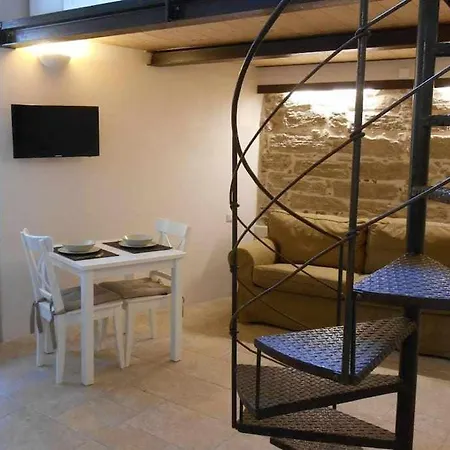 Minerva 10 Steps From Piazza Civica Apartament Alghero