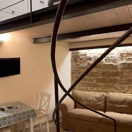 Minerva 10 Steps From Piazza Civica Apartament