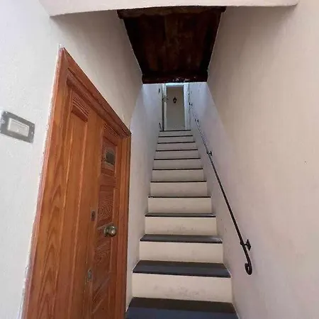 Διαμέρισμα Minerva: 10 Steps From Piazza Civica *
