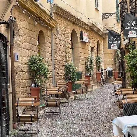 Minerva: 10 Steps From Piazza Civica דירה אלגהרו